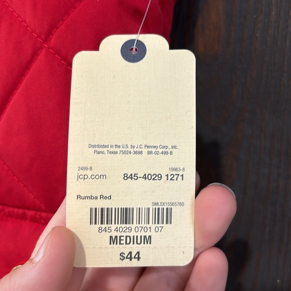 Brand new puffer vest with tags - Picture 2 of 4